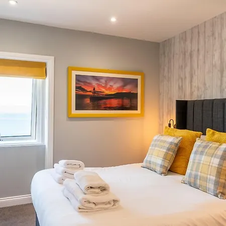 Riviera Guesthouse-3