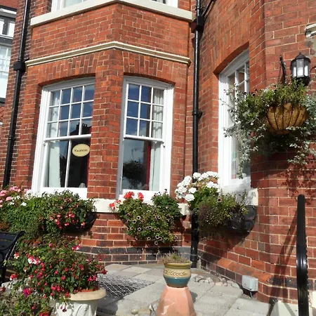 Glenora Guest House-2